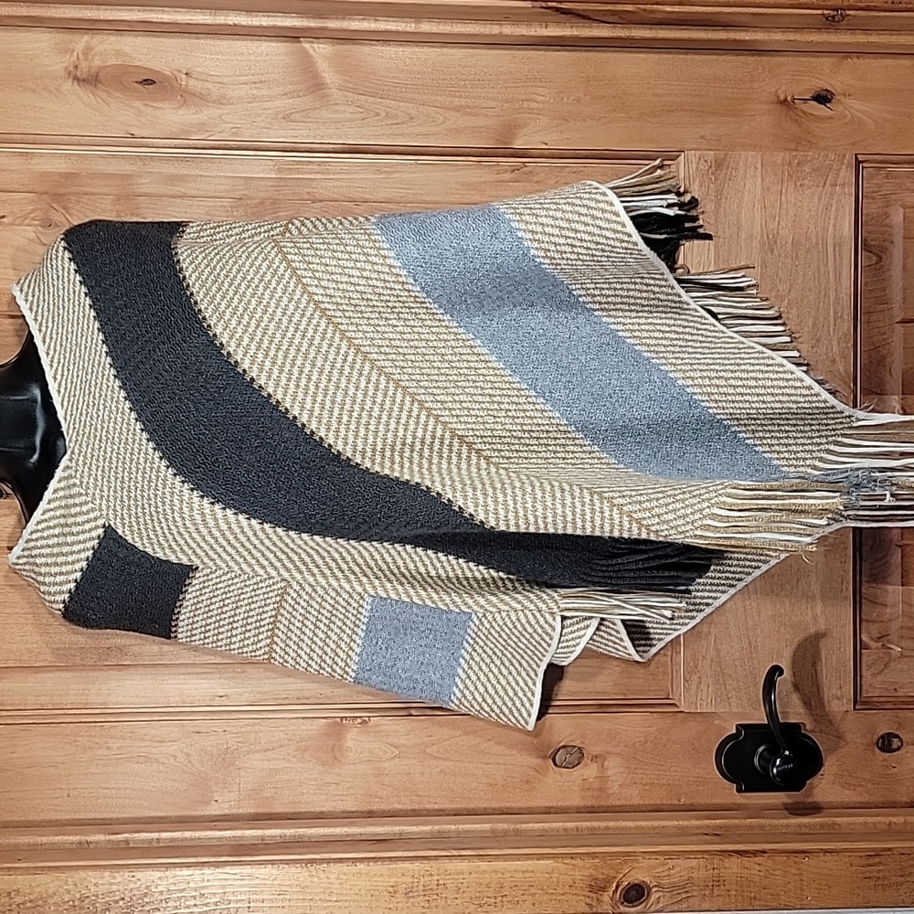 Serape Style Poncho - Picture 1 of 14